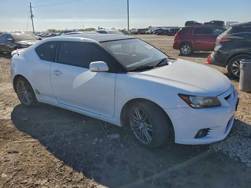 2013 TOYOTA SCION TC   