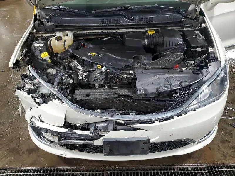 2017 CHRYSLER PACIFICA TOURING L PLUS  