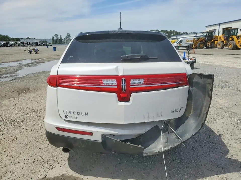 2019 LINCOLN MKT   