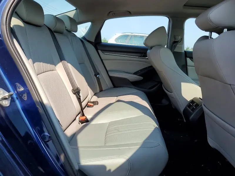 2019 HONDA ACCORD TOURING HYBRID  
