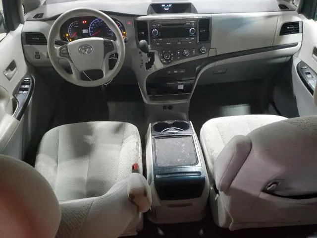 2012 TOYOTA SIENNA LE