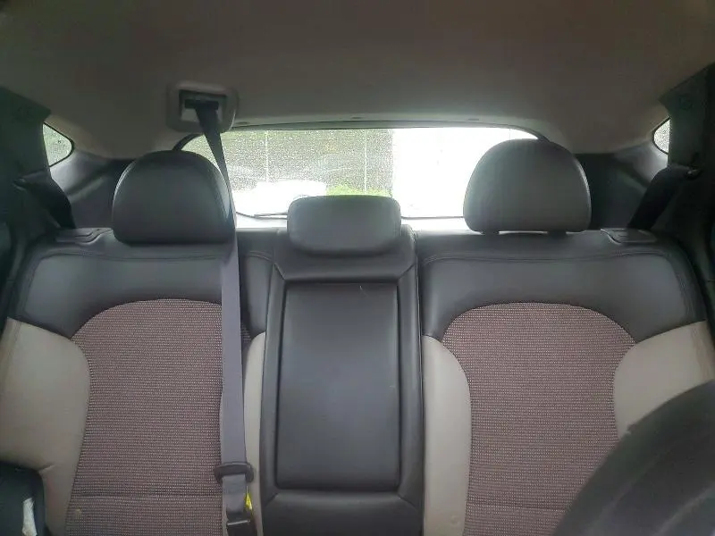 2011 HYUNDAI TUCSON GLS  