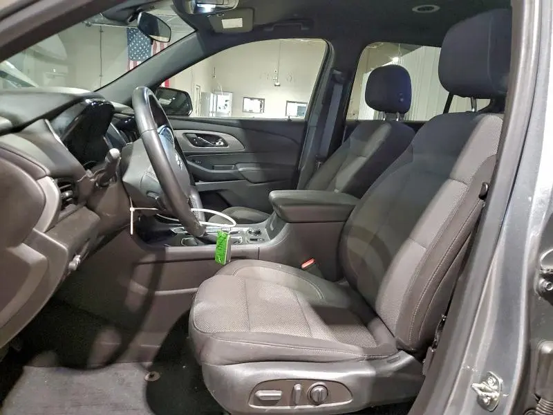 2023 CHEVROLET TRAVERSE LT  