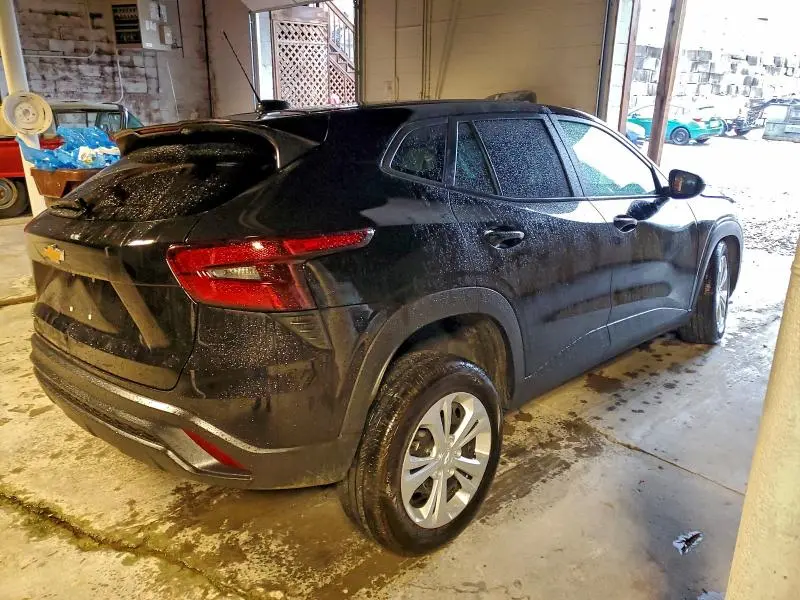 2024 CHEVROLET TRAX LS  