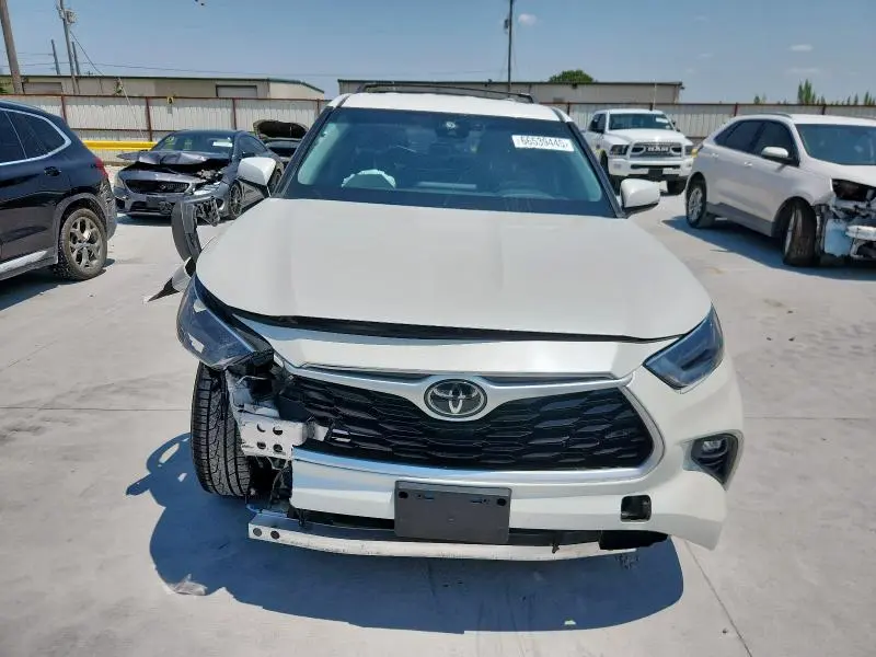 2021 TOYOTA HIGHLANDER L  