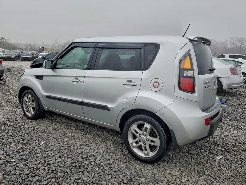 2011 KIA SOUL +  