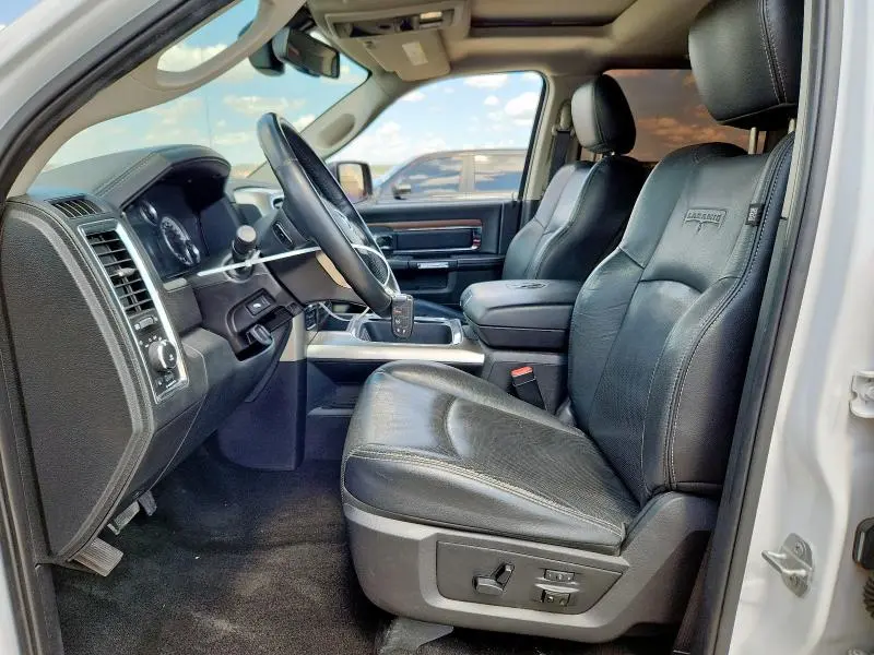 2015 RAM 1500 LARAMIE  