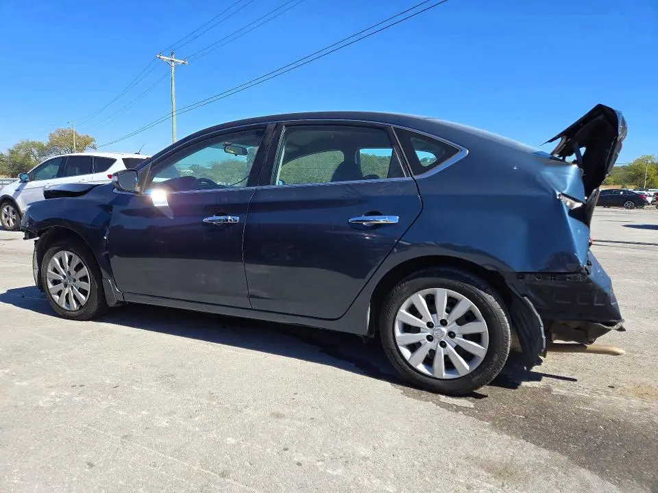 2016 NISSAN SENTRA SV  