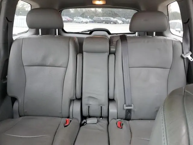 2011 TOYOTA HIGHLANDER LIMITED  