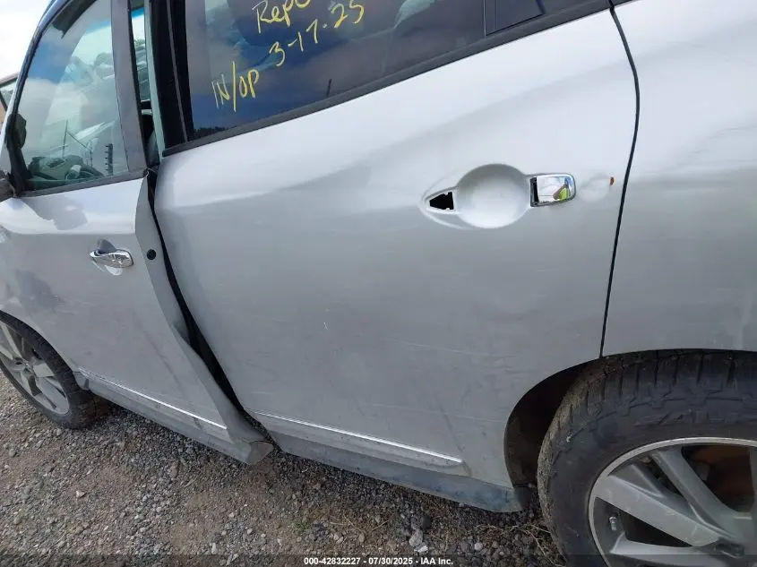 2016 NISSAN PATHFINDER PLATINUM