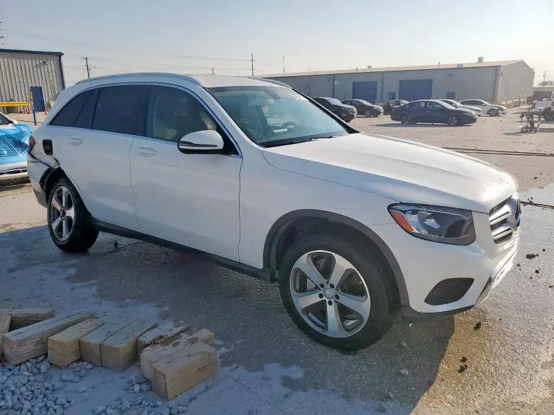 2017 MERCEDES-BENZ GLC 300  