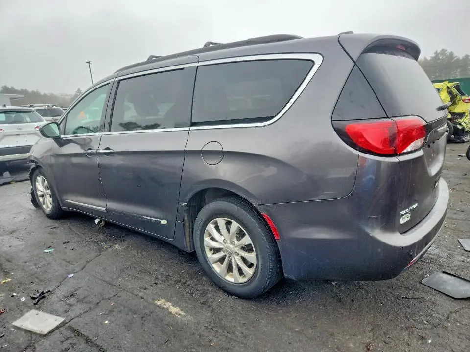 2017 CHRYSLER PACIFICA TOURING L  