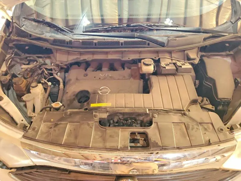 2013 NISSAN QUEST S  