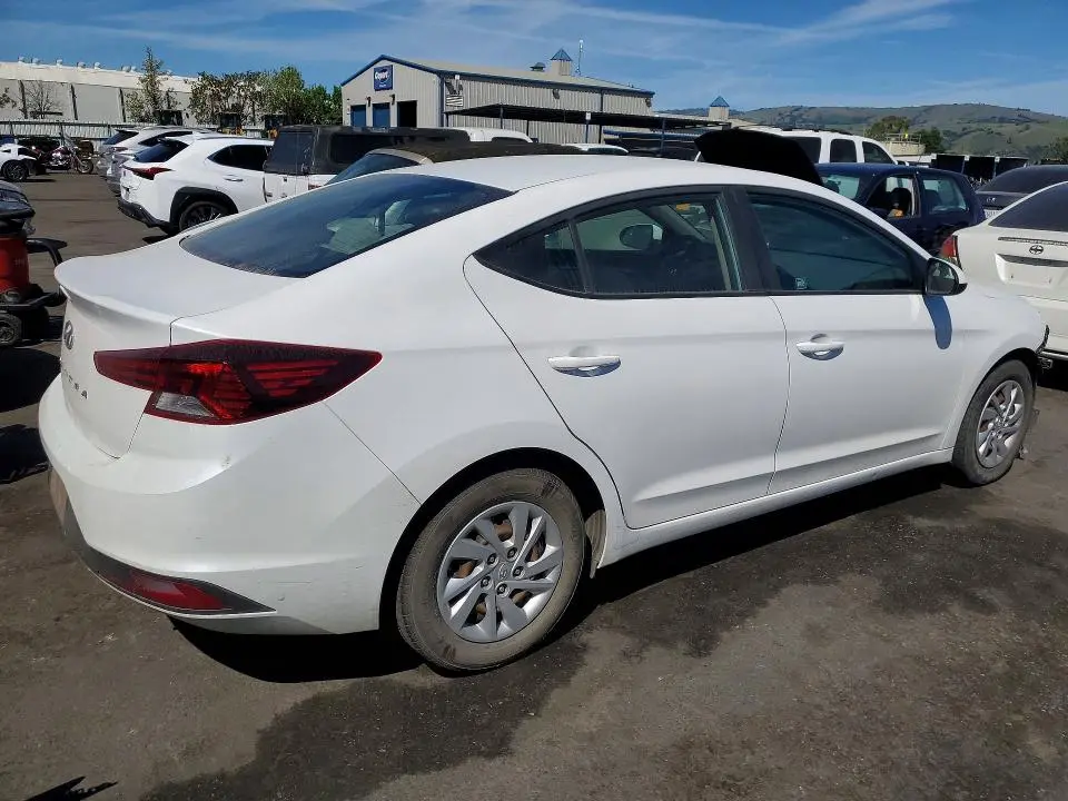2019 HYUNDAI ELANTRA SE  