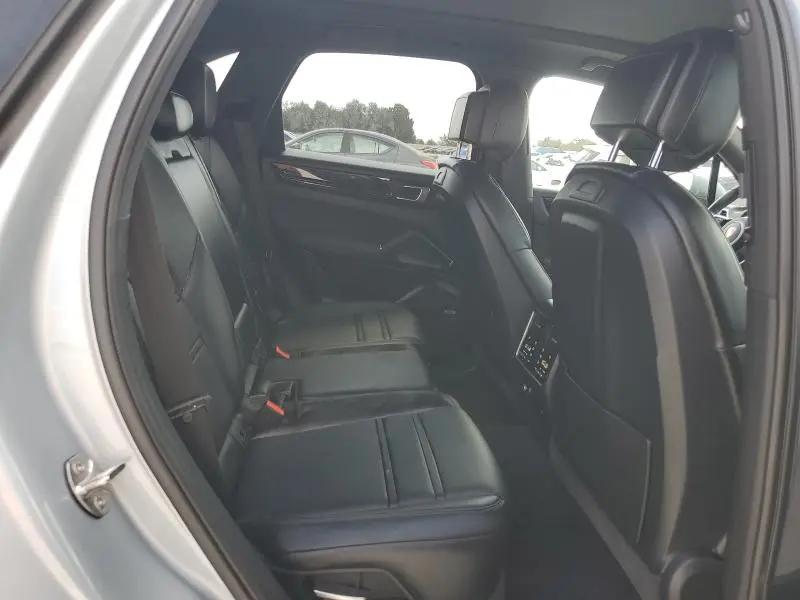 2020 PORSCHE CAYENNE   