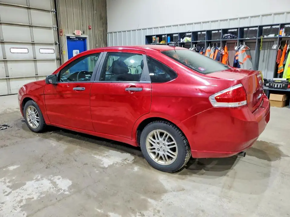 2010 FORD FOCUS SE  