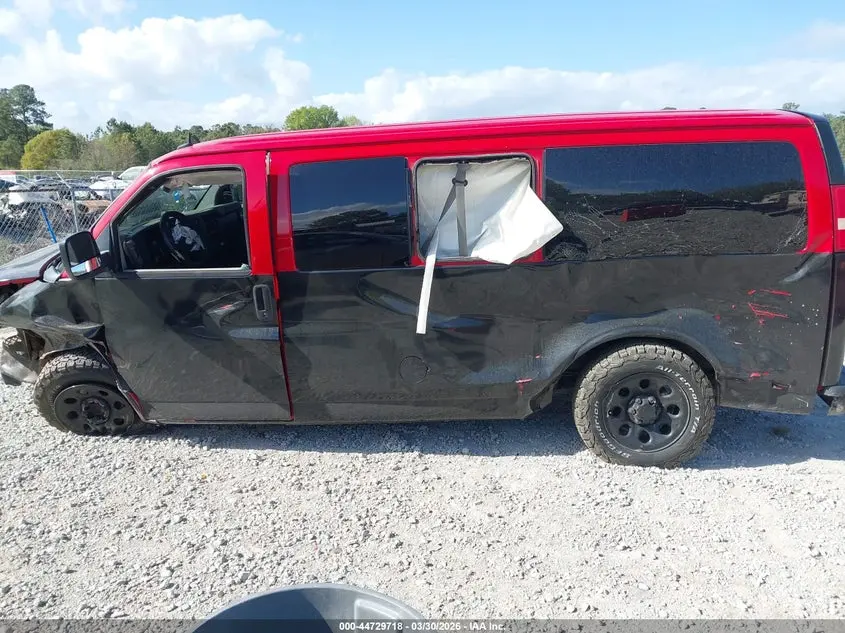 2011 CHEVROLET EXPRESS 1500 LS