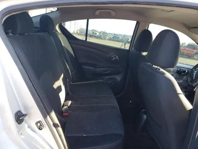 2019 NISSAN VERSA S  