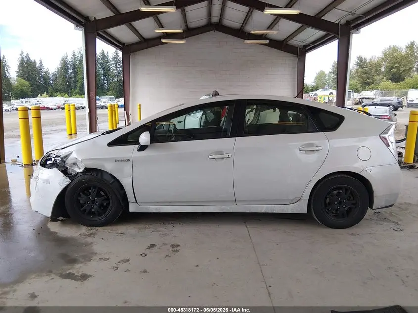 2015 TOYOTA PRIUS TWO