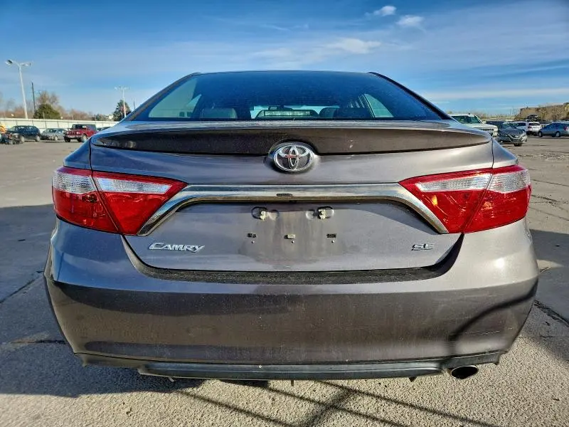 2017 TOYOTA CAMRY LE  