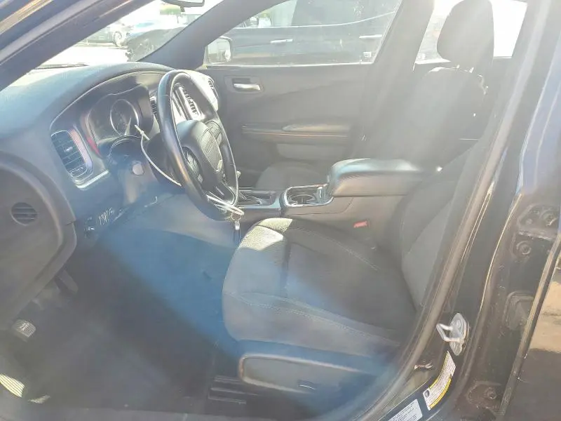 2016 DODGE CHARGER SE  