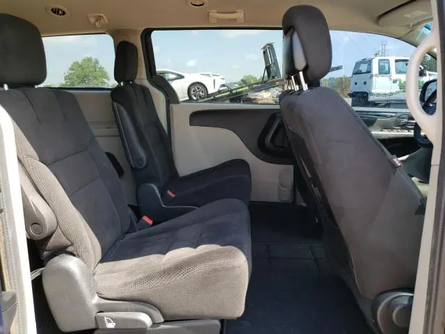 2016 DODGE GRAND CARAVAN SE  