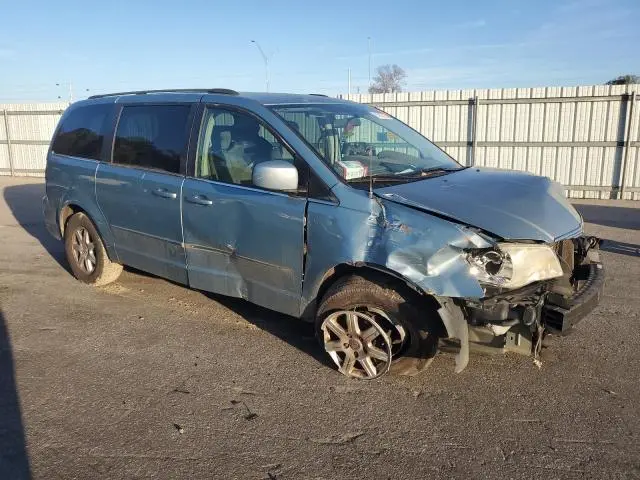 2010 CHRYSLER TOWN & COUNTRY TOURING  