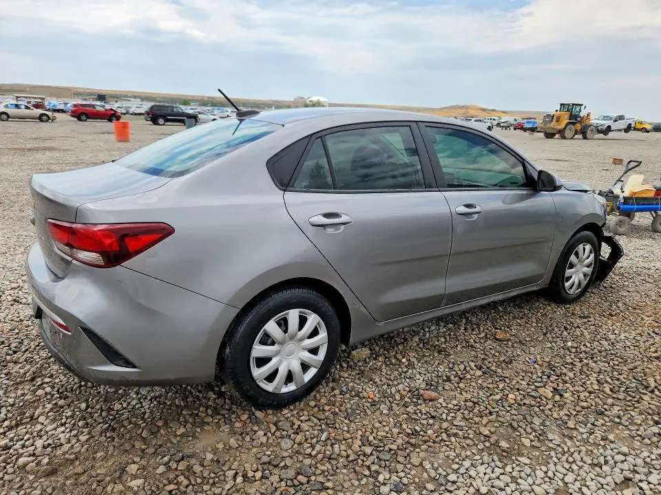 2022 KIA RIO S  