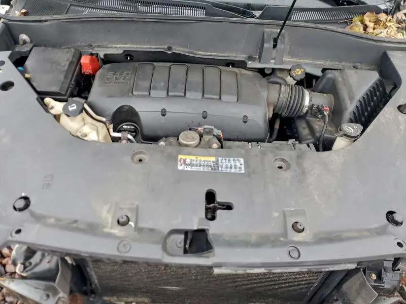 2013 GMC ACADIA SLT-1  