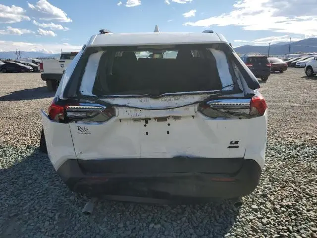 2021 TOYOTA RAV4 LE  