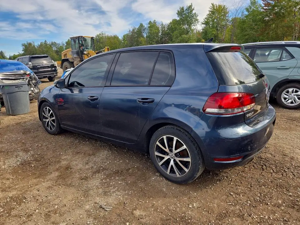 2011 VOLKSWAGEN GOLF   