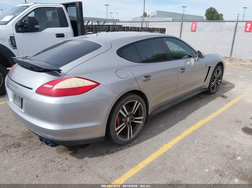 2013 PORSCHE PANAMERA GTS