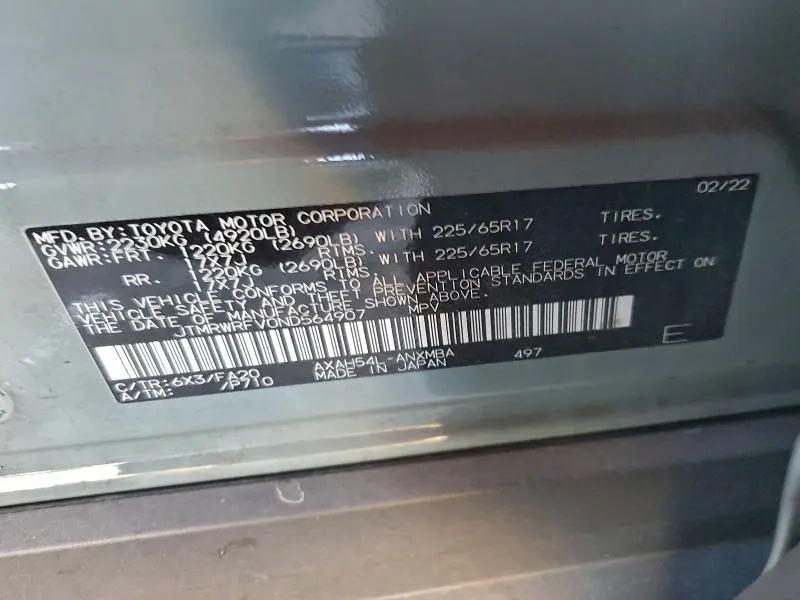 2022 TOYOTA RAV4 XLE  