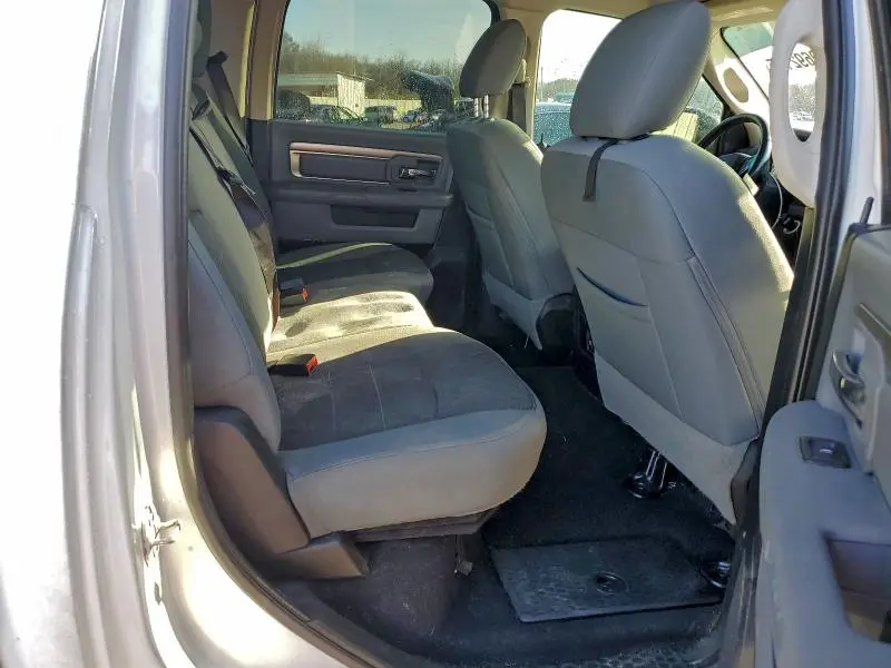 2020 RAM 1500 CLASSIC SLT  