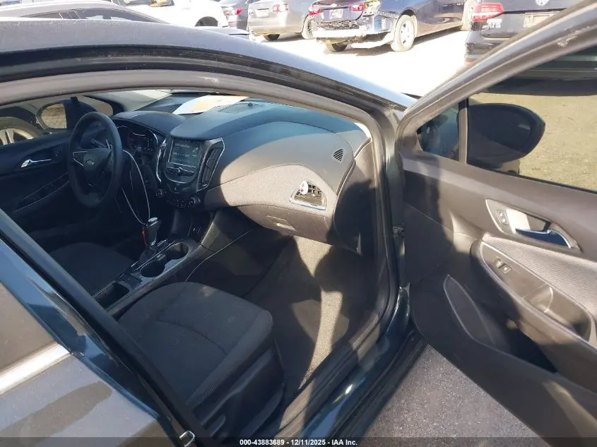 2018 CHEVROLET CRUZE LT AUTO