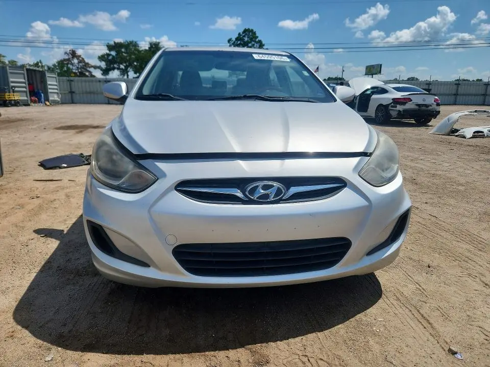 2012 HYUNDAI ACCENT GLS  