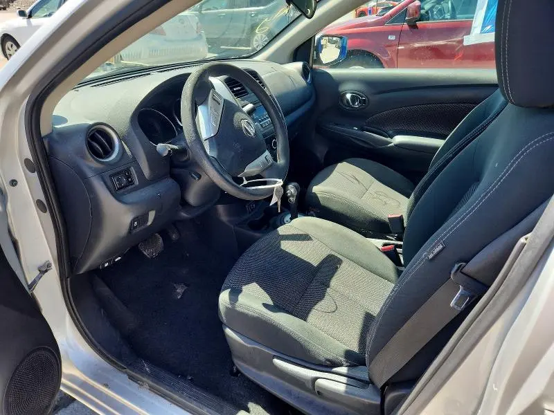2018 NISSAN VERSA SV  