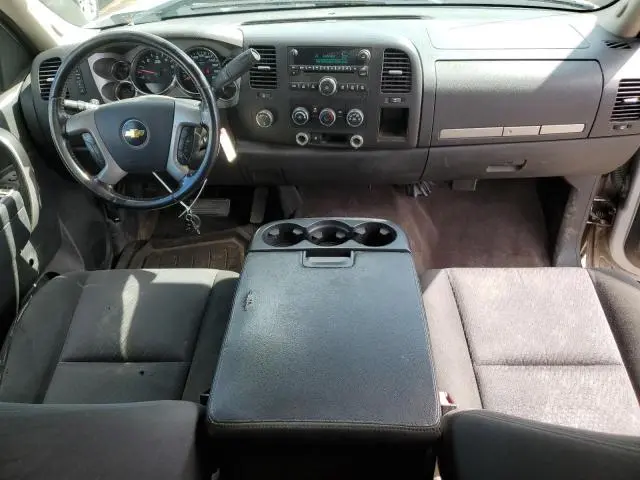 2011 CHEVROLET SILVERADO K1500 LT  