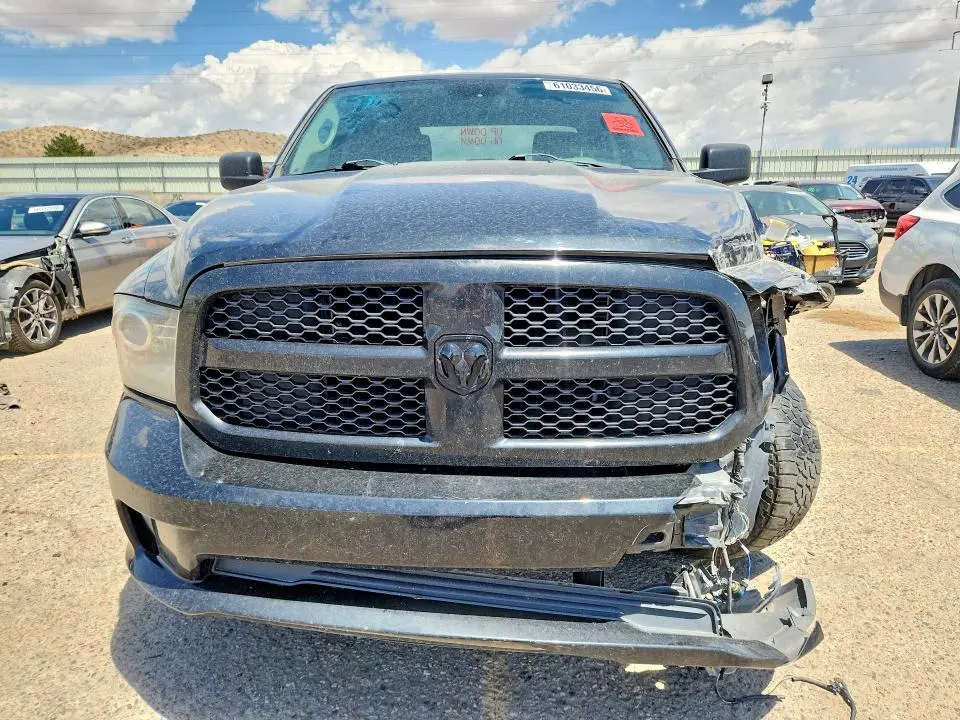 2014 RAM 1500 ST  
