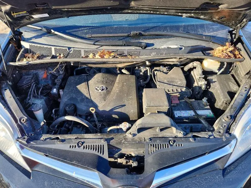 2020 TOYOTA SIENNA LE  