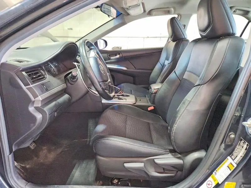 2014 TOYOTA CAMRY SE  