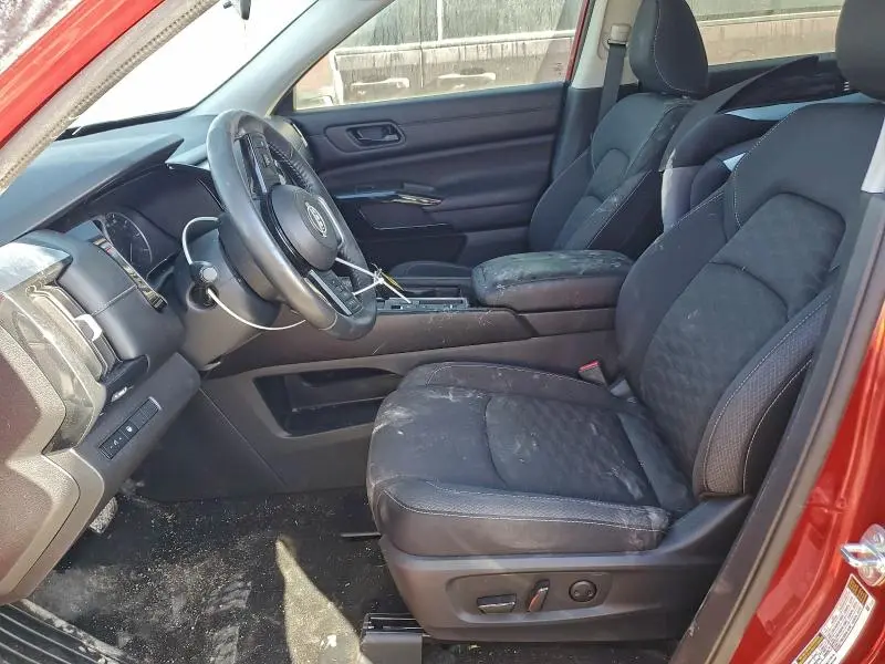 2023 NISSAN PATHFINDER SV  