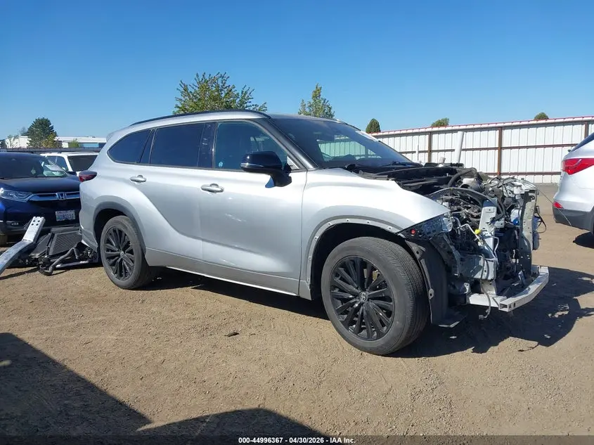2024 TOYOTA HIGHLANDER XSE
