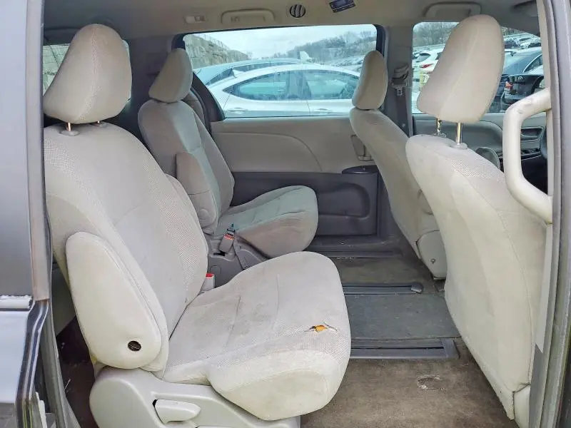 2017 TOYOTA SIENNA L 7-PASSENGER  