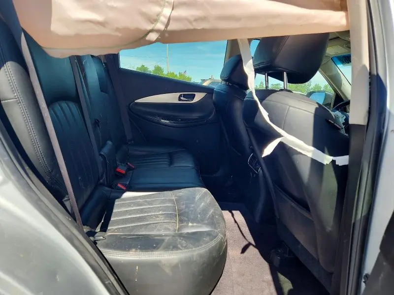 2016 INFINITI QX50 BASE  