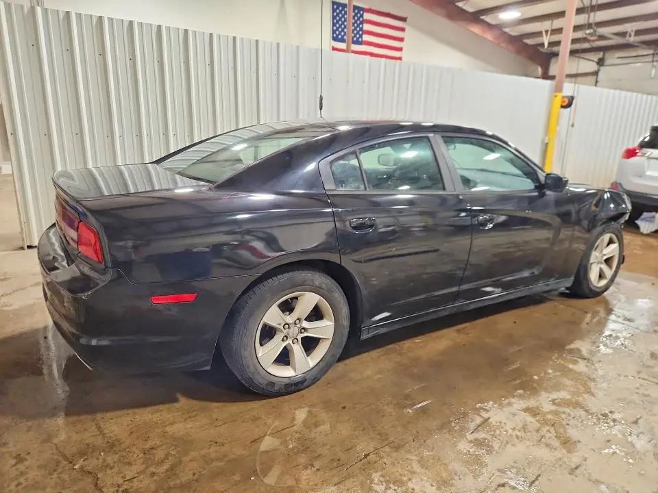 2012 DODGE CHARGER SE  