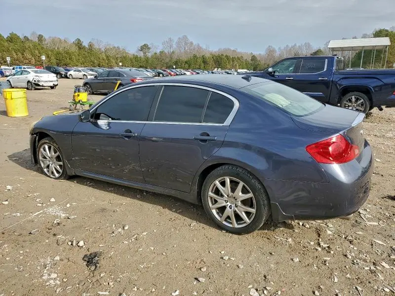 2011 INFINITI G37   