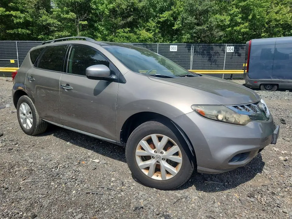 2011 NISSAN MURANO S  