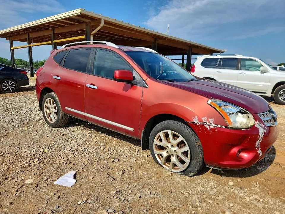 2013 NISSAN ROUGE   