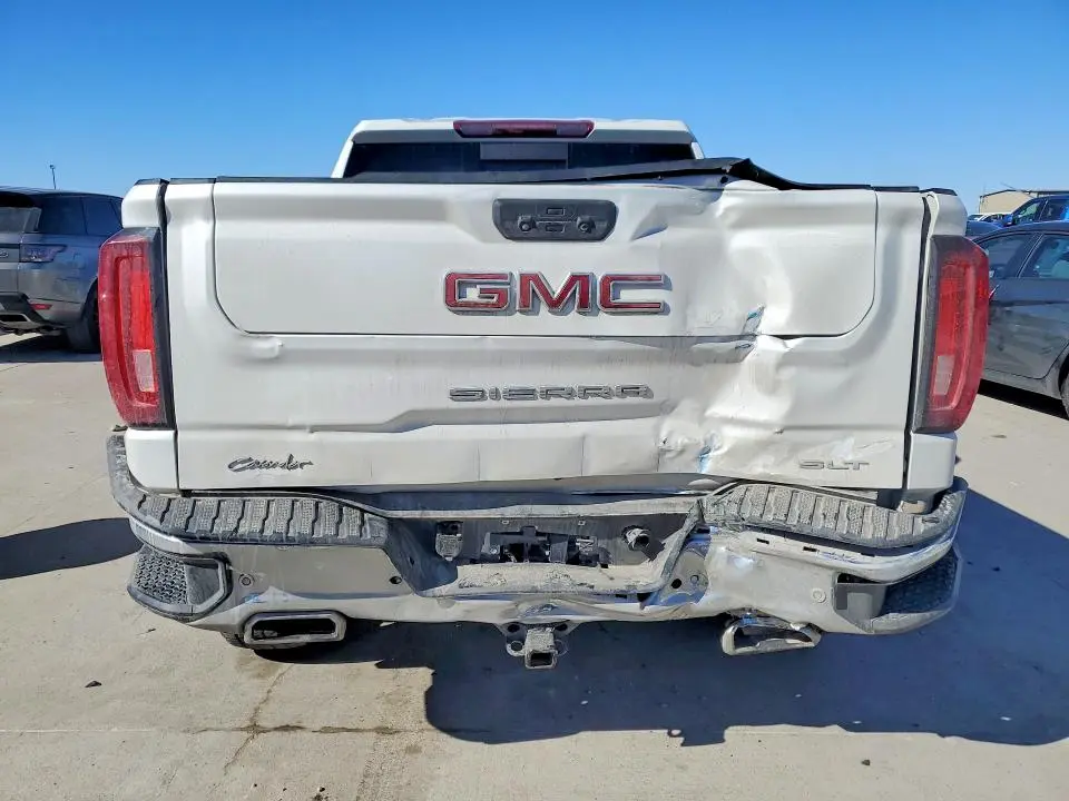 2022 GMC SIERRA K1500 SLT  
